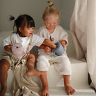 Mushie Silikoninis užkandžių indelis - Kaštoninė - Uogų kopos