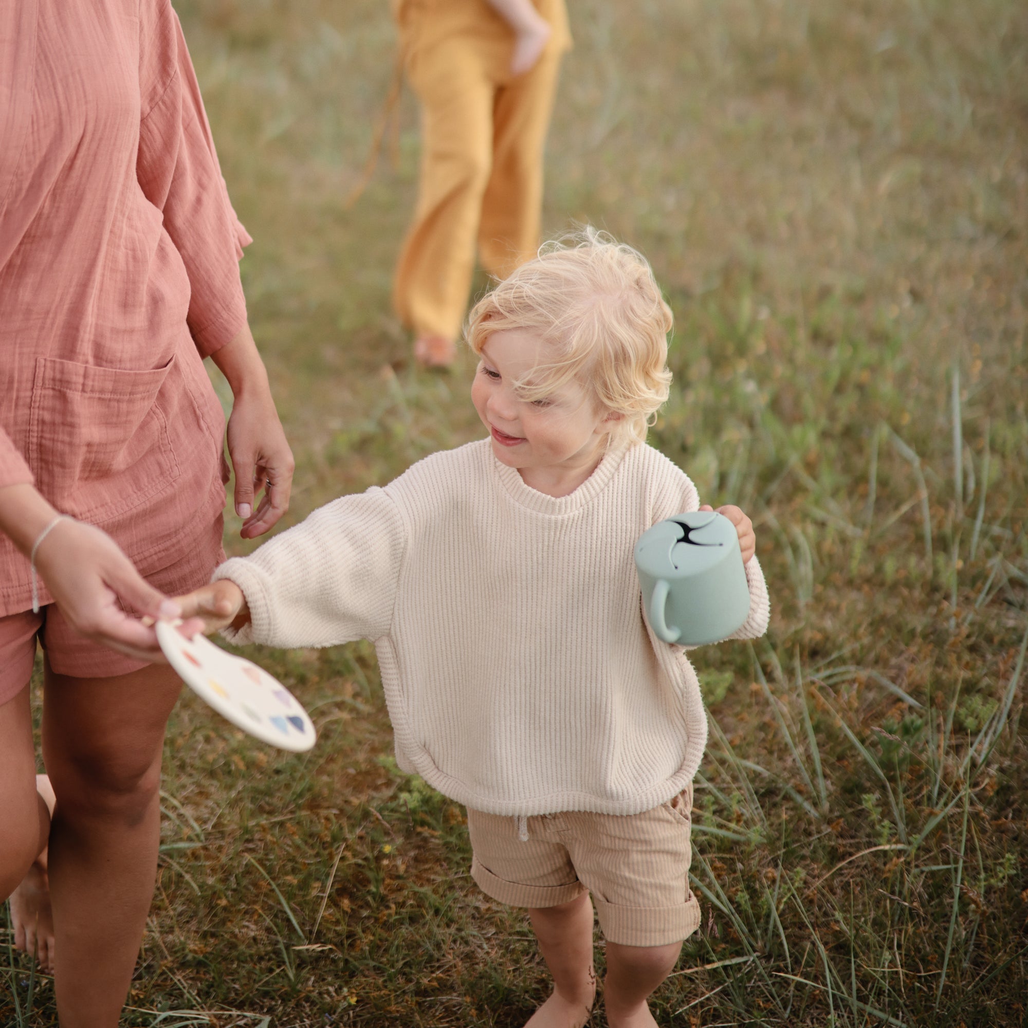 Mushie Silikoninis užkandžių indelis - Pilka - Uogų kopos