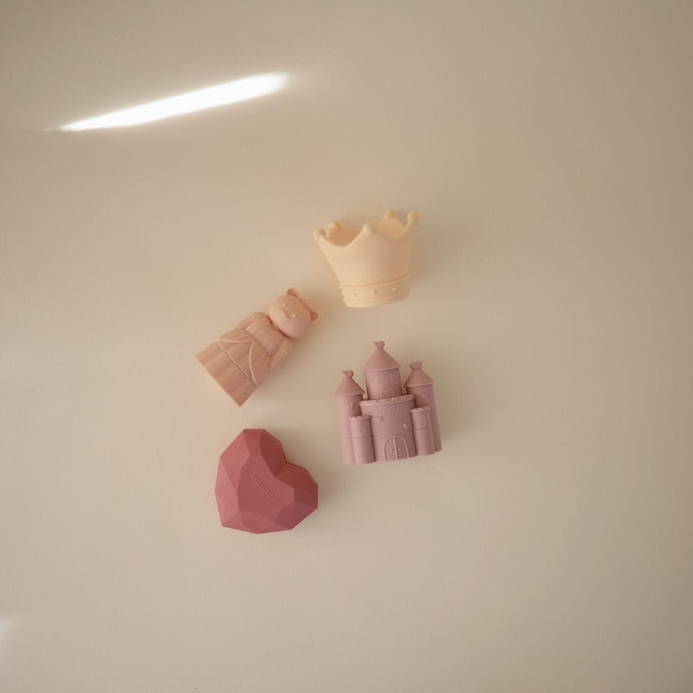 Mushie Silikoninis vonios žaislų rinkinys - Princesė - Uogų kopos