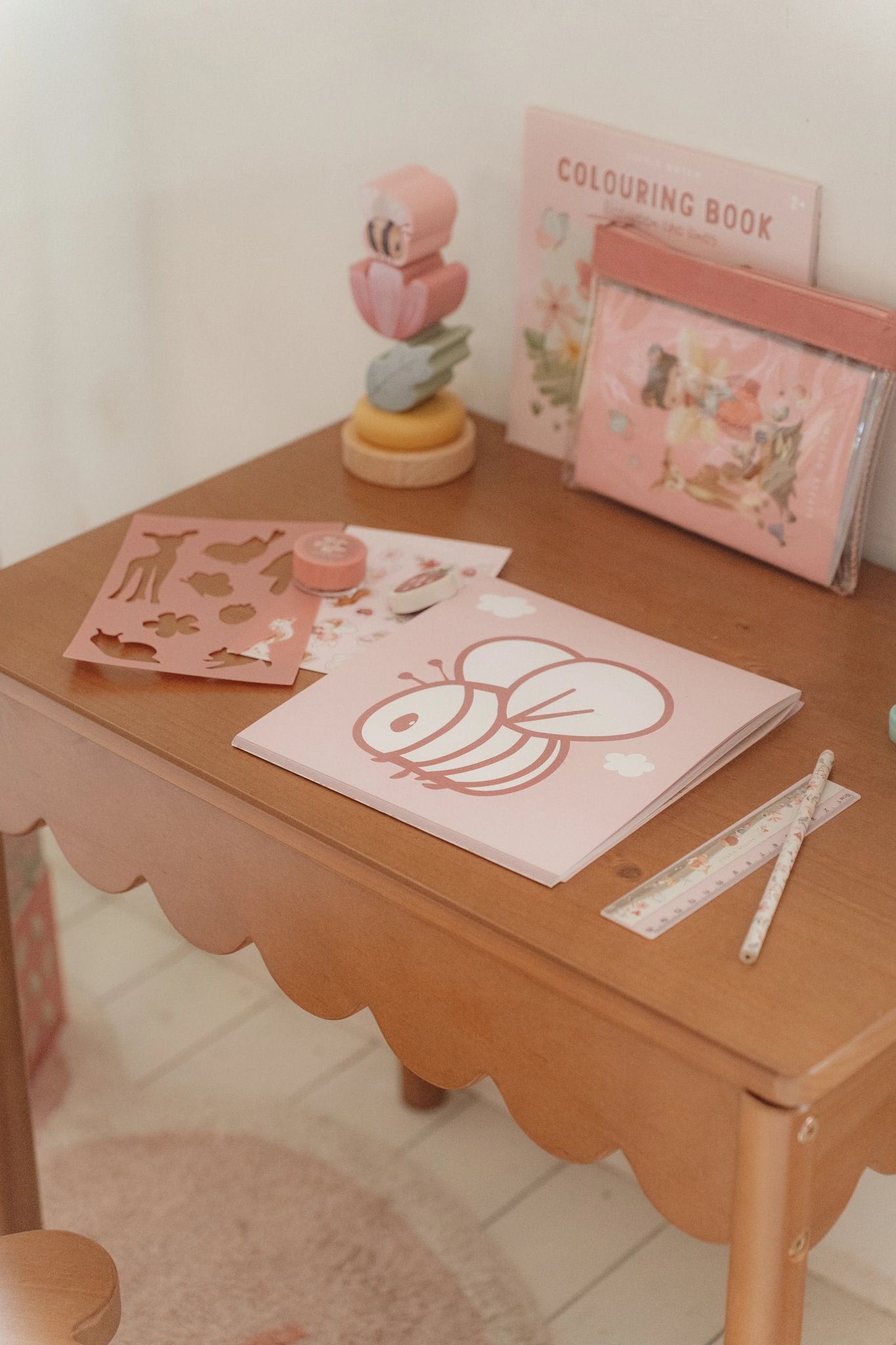 Little Dutch Spalvinimo knygelė „Fairy Garden“ - Uogų kopos