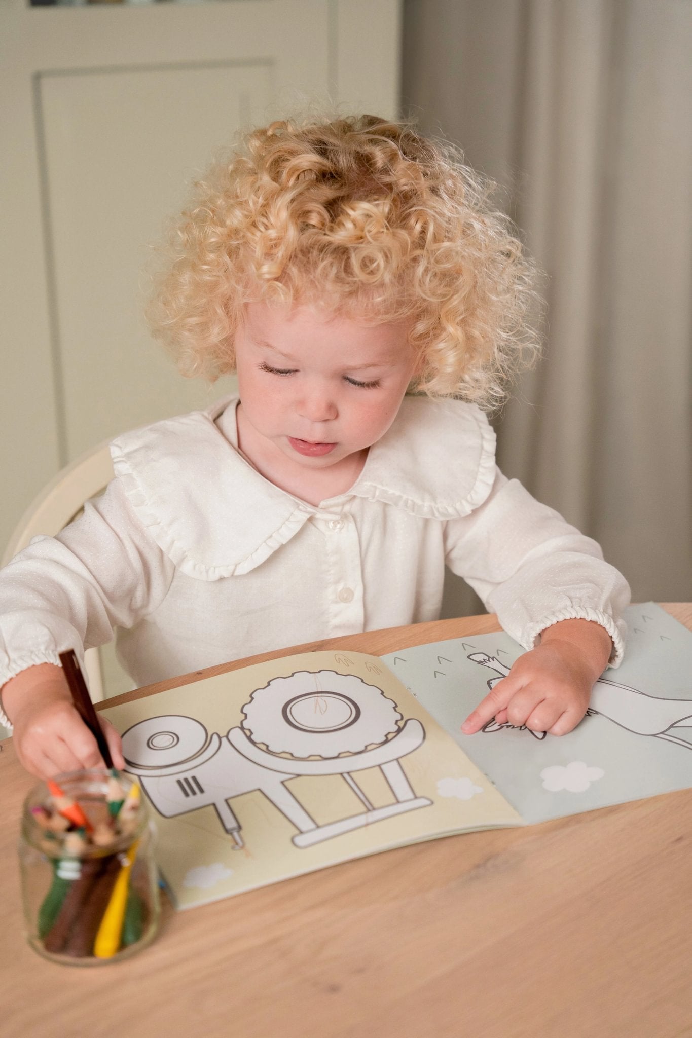 Little Dutch Spalvinimo knygelė „Little Farm" - Uogų kopos