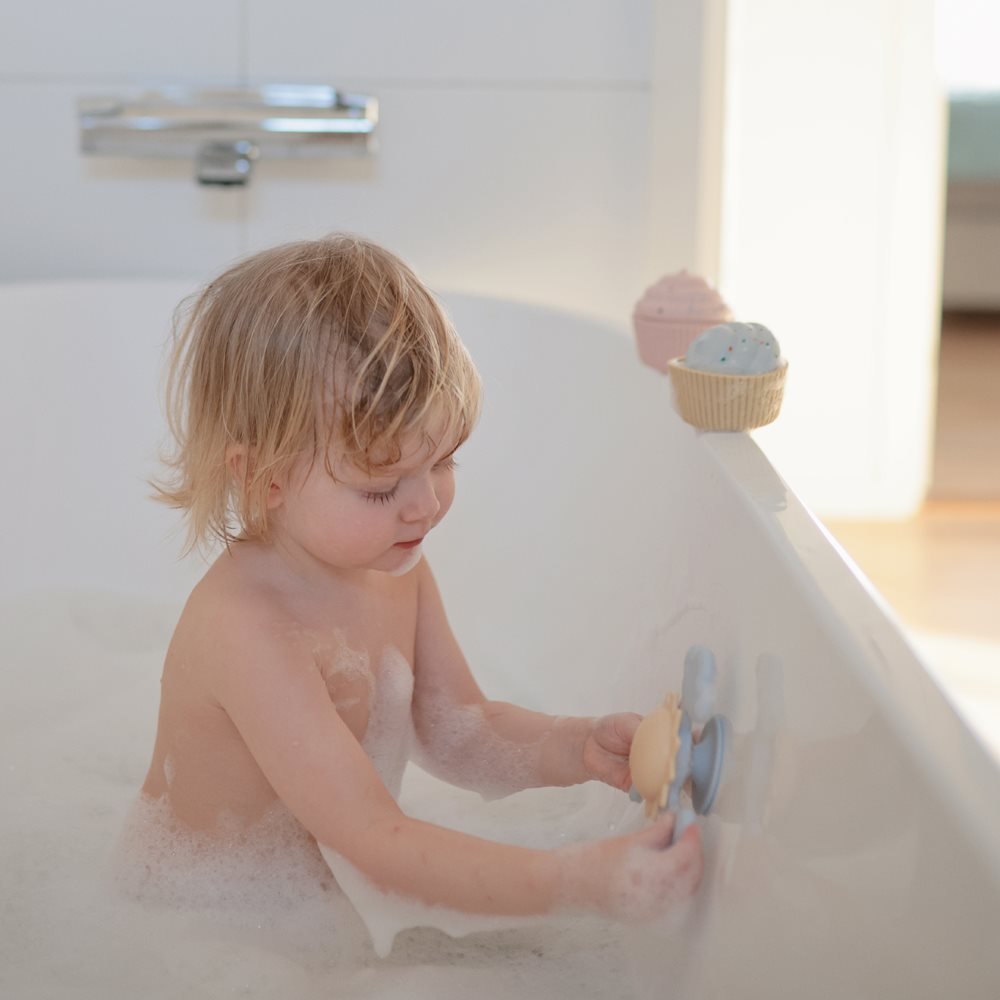 Mushie Sukamas žaisliukas su siurbtuku - Sunshine - Uogų kopos