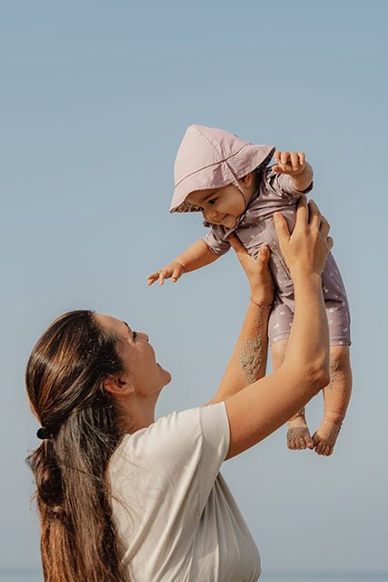 Little Dutch Užrišama dvipusė kepurė nuo saulės "Vintage Little Flowers/Mauve" - Uogų kopos