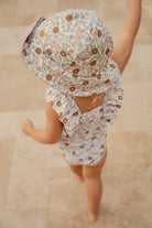 Little Dutch Užrišama dvipusė kepurė nuo saulės "Vintage Little Flowers/Mauve" - Uogų kopos