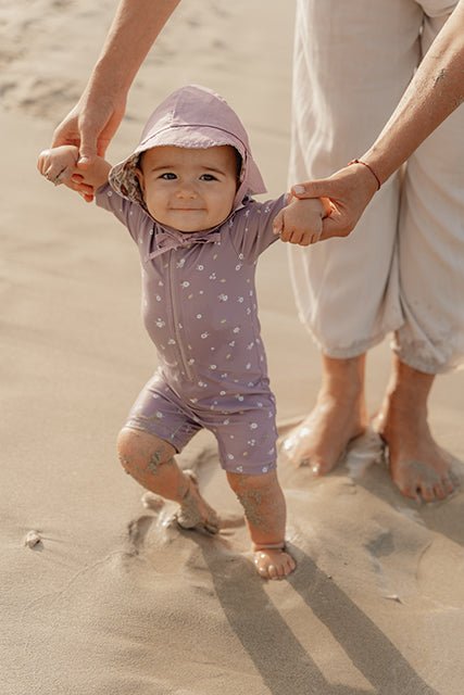 Little Dutch Užrišama dvipusė kepurė nuo saulės "Vintage Little Flowers/Mauve" - Uogų kopos