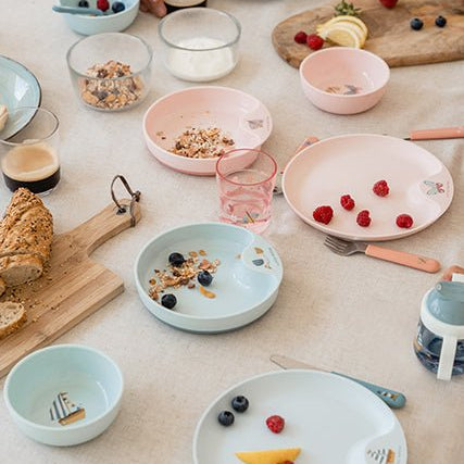 Little Dutch Vaikiškas stalo įrankių rinkinys „Gėlės ir drugeliai“ - Uogų kopos