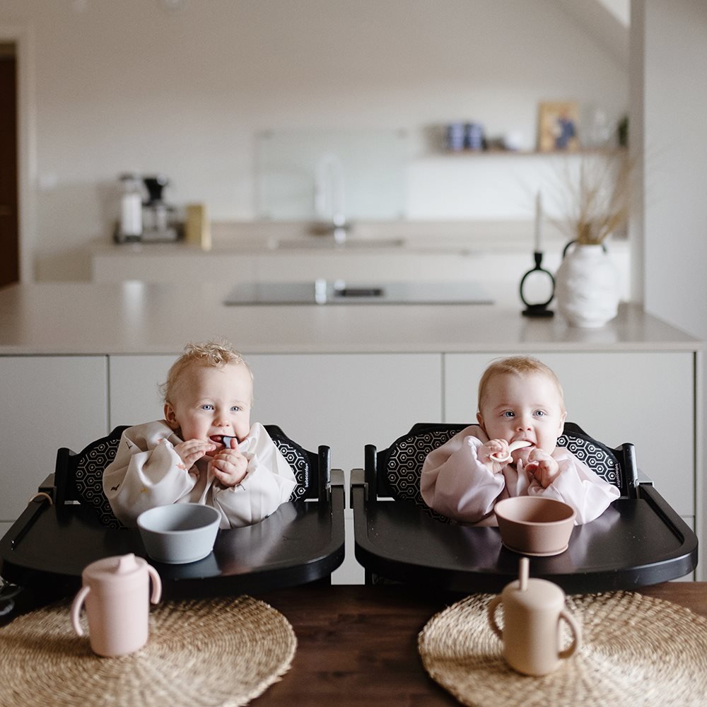 Mushie Vaikiški silikoniniai pradedančiųjų šaukšteliai 2vnt. - Ruda/Smėlinė - Uogų kopos