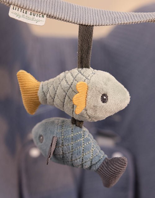 Little Dutch Vežimėlio ir automobilinės kėdutės žaislas "Jūreivio įlanka" - Uogų kopos