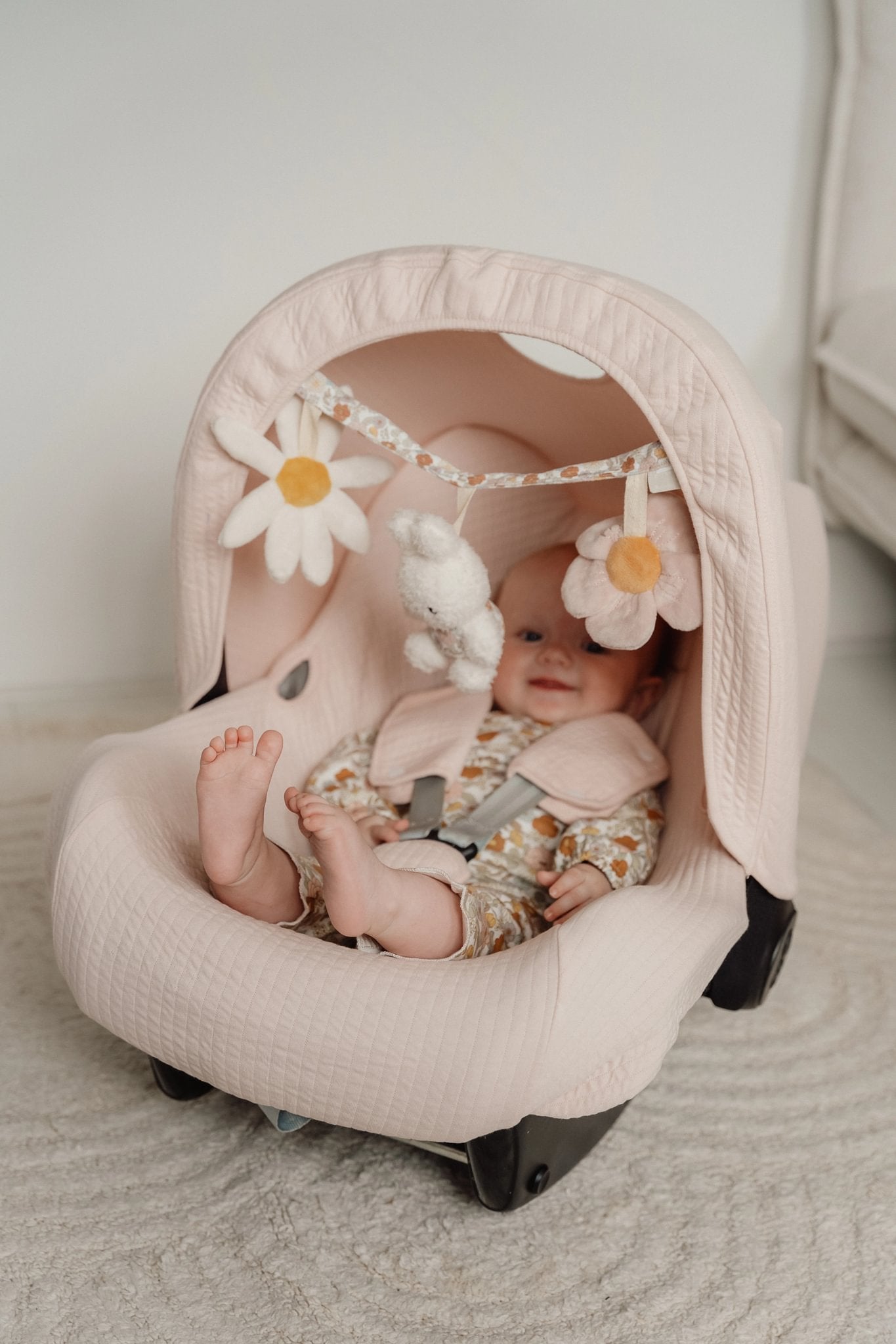 Little Dutch Vežimėlio ir automobilinės kėdutės žaislas „Vintage Little Flowers“ - Uogų kopos