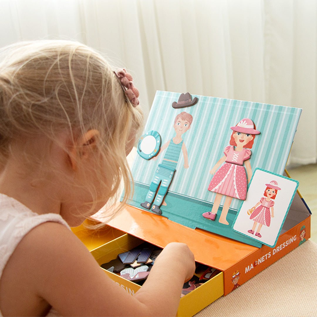 Mideer Žaidimų rinkinys su magnetine lenta - Persirengimo kambarys - Uogų kopos