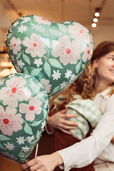 PartyDeco Folinis balionas „Širdis su gėlėmis“ 35cm - Uogų kopos