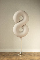 PartyDeco Folinis balionas „Skaičius 8“, 86 cm - Smėlinė - Uogų kopos