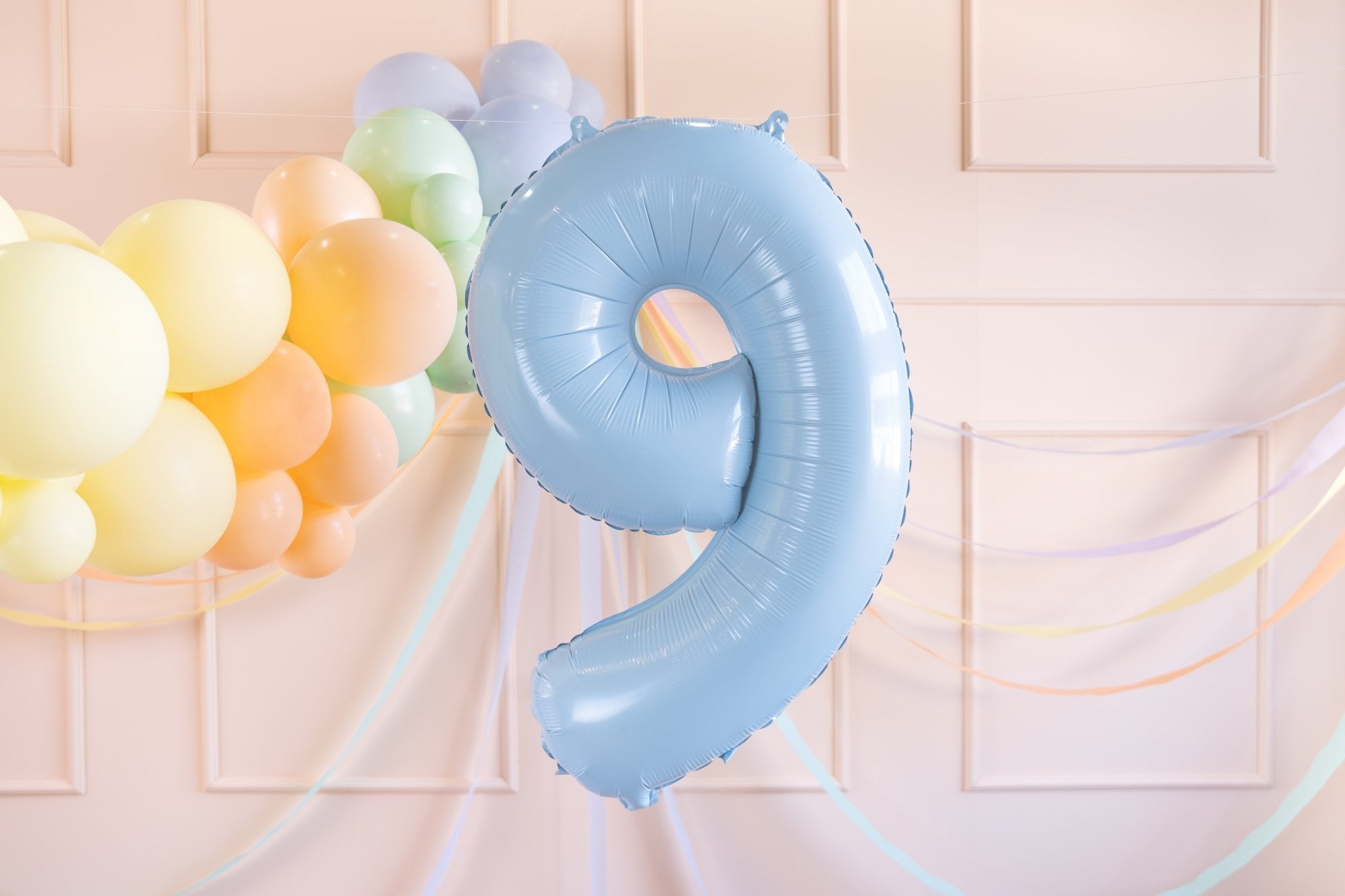 PartyDeco Folinis balionas skaičius „9" 72cm - Light Blue - Uogų kopos