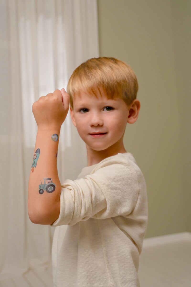 Little Dutch Laikinos tatuiruotės „Džimas ir draugai" - Uogų kopos