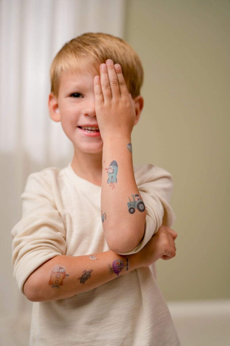 Little Dutch Laikinos tatuiruotės „Džimas ir draugai" - Uogų kopos