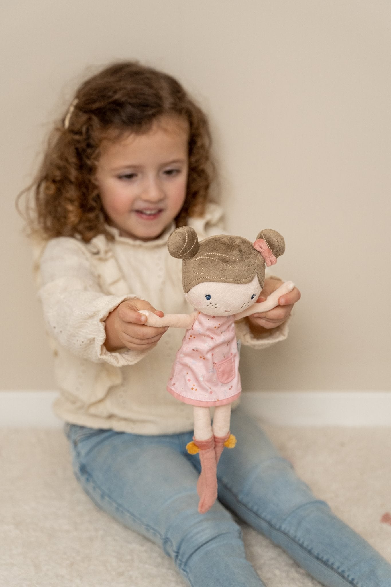 Little Dutch Minkšta lėlė „Rosa“ 35 cm - Uogų kopos