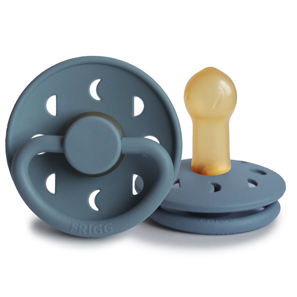FRIGG Moon Phase čiulptukas - Apvalus kaučiukinis - Stone Blue - 2 dydis - Uogų kopos