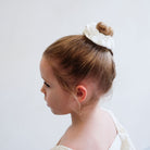 MIMI & LULA Plaukų gumytė - Broderie White - Uogų kopos