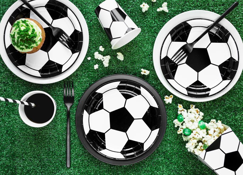 PartyDeco Popierinės lėkštutės „Futbolas“, 18 cm - Uogų kopos
